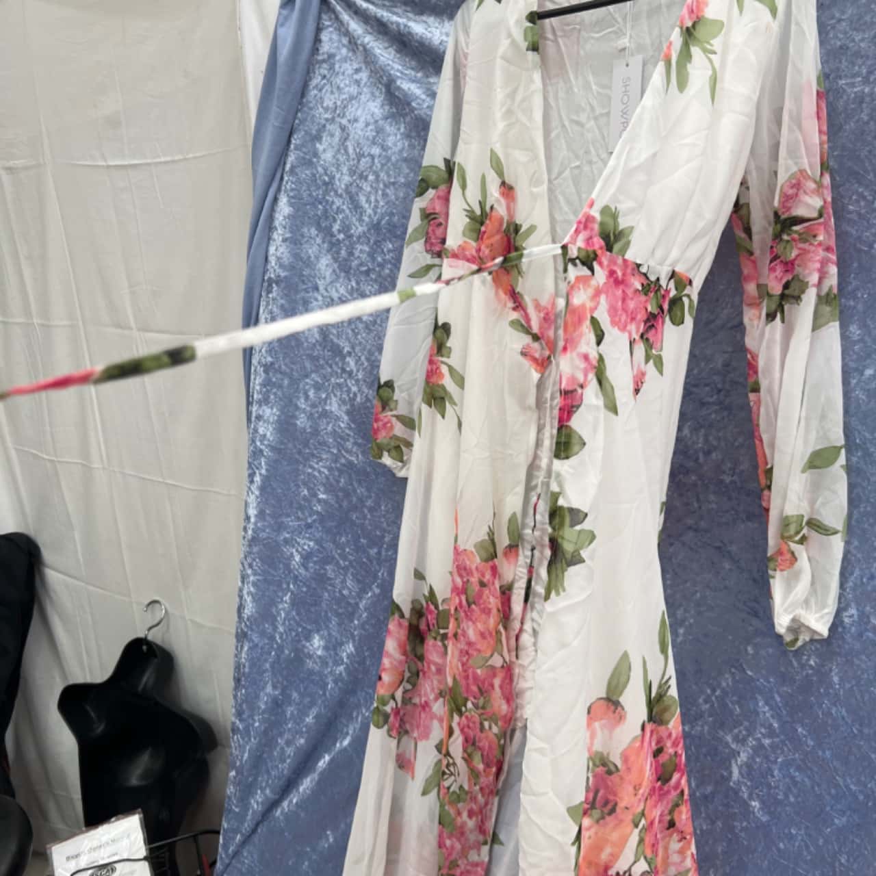 BNWT ShowPo White Floral Wrap Maxi Dress Womens (s)