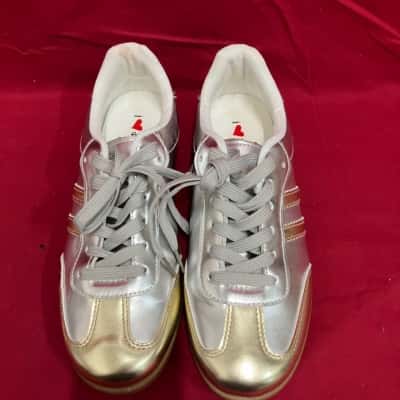 I Love Billy Destine Women's  Size 40 Sneakers Silver & Gold