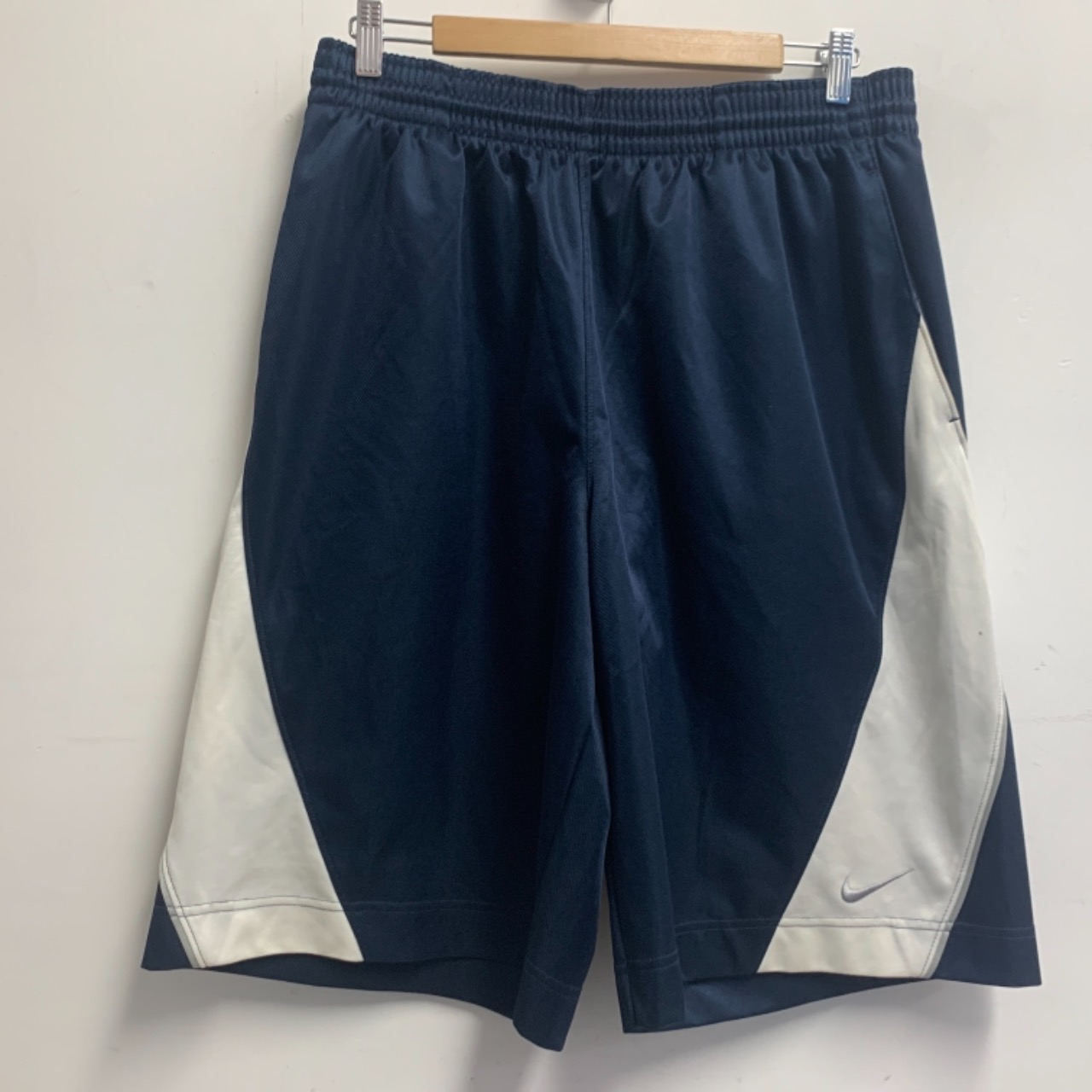 Nike Mens Basketball Shorts White/Navy Blue (s)