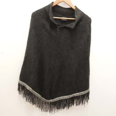 Alpaca crafts dark grey pure alpaca fringed poncho 
