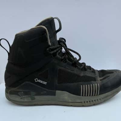 Under Armour Mens  Size 12 Sneakers Black  Gore-Tex