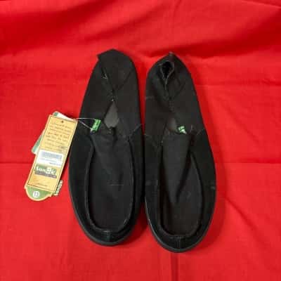  Men's  Canvas Shoes Size 13 Black  