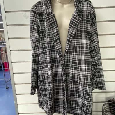 Autograph  Black Blazer Gingham Size 22