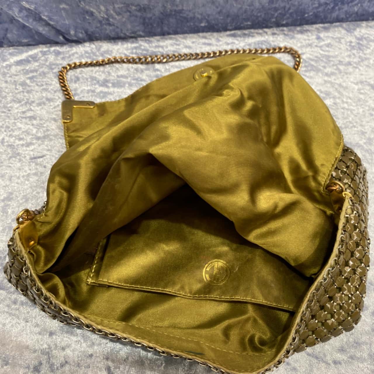 GC Womens Dark Khaki Green Cross Body Bag (s)