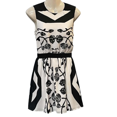 Bec & Bridge Womens  Size 6 Casual Dress / Floral Dress / Midi Dress / Sleeveless Dress  / Wrap Dress Black  / White 