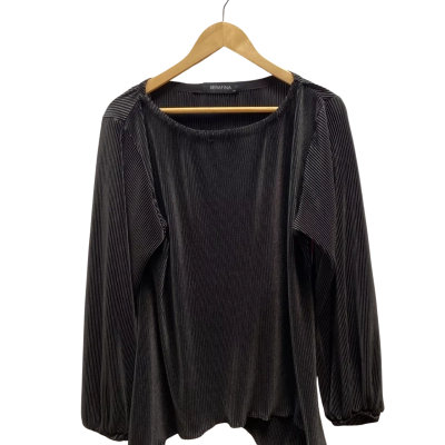 Serafina Womens  Size XL Black Top