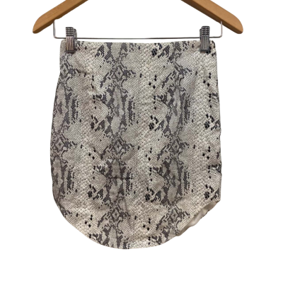 BNWT Luvalot Size 8 Grey Snake Print Mini Skirt 