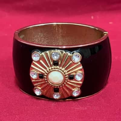 Women's Cuff Bangle in the style of Kenneth Day Lane 