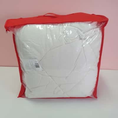 Tontine Farm House Super Warm Doona Queen Bed