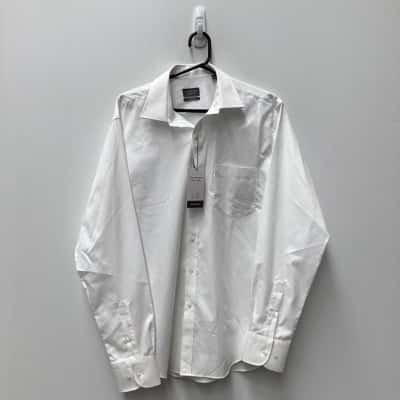 NEW - Van Heusen Mens  Size 42 Business Shirt White 