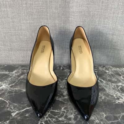 Michael Kors Womens  Size 8 Heels Black  