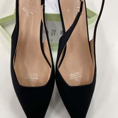 Vybe Womens  Size 10 Black Dress Shoe  