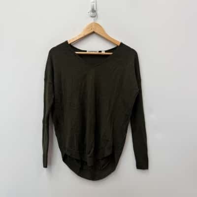 Country Road 100% Wool V-Neck Jumper Khaki - Size XS 
