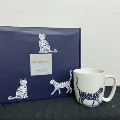 Ecology Walking Cats Set of 4 mugs NEW IN BOX 