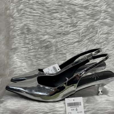  Womens  Size 9 Silver heels