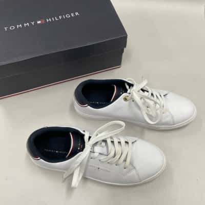 Tommy Hilfiger - Womens The Easy Sneaker - Size 39EUR - White 