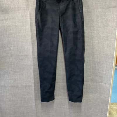 Lululemon Womens  Size 4 Black Active Pants