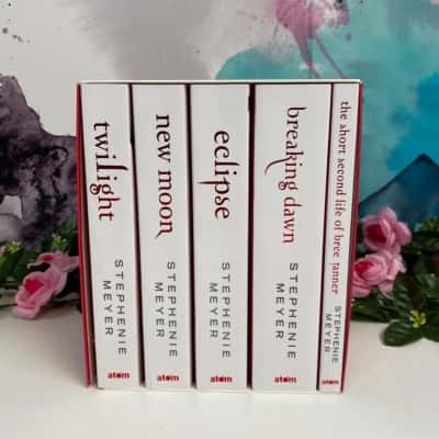 The Twilight Saga book set of 5 New -please read description 