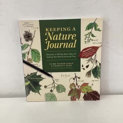 Keeping a Nature Journal book