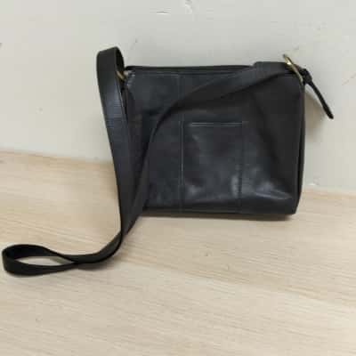 Colorado Womens Black Handbag VGUC