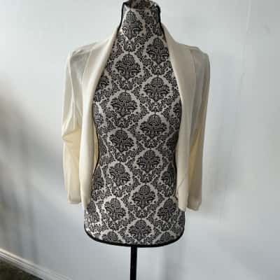 Diana Ferrari Womens  Size 16 Cropped Cardigan Cream 