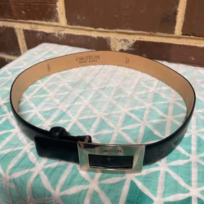 Oroton Womens Size S Black Leather Belt