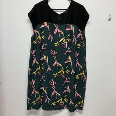 Basque Women's  Size 22 Casual Dress / Cocktail Dress / Midi Dress / Short Sleeve Dress  Multicoloured / Pattern 