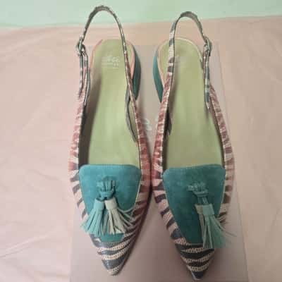 Hugo Sheppard Womens  Size 39 Flats Blue / Pattern / Pink  