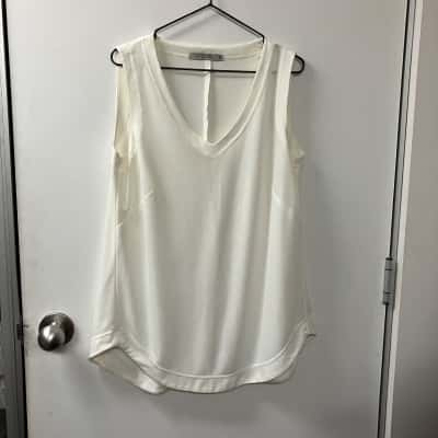 The Ark Clothing Co. Womens  Size M V-Neck Top Beige 