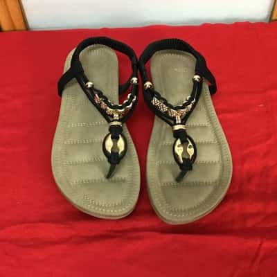 Novo Womens  Size 6/36?  Black & Gold Strappy Flat Sandals 