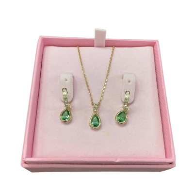 Swarovski Womens Earrings / Necklace set in box  Gold / Green 