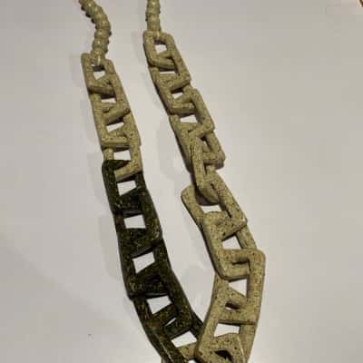  Womens Necklace Beige / Brown 