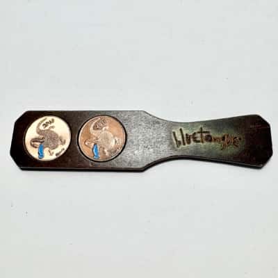 Souvenir Bluetongue Australian Lizard Two Up Game
