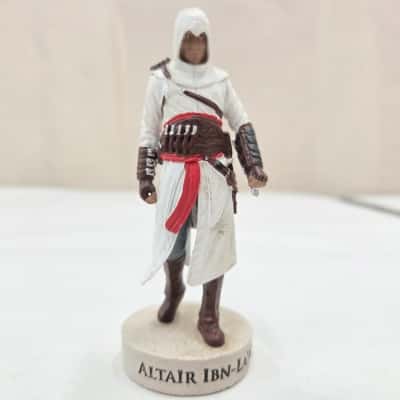 Assassin Creed Figurine: Altair Ibn-La'Ahad