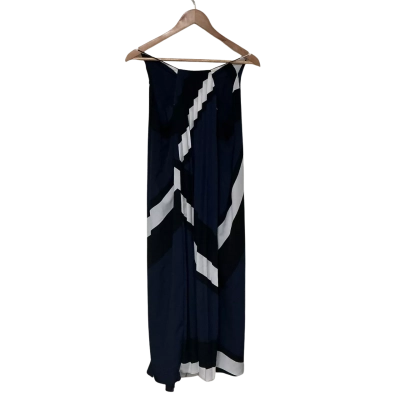 Country Road Size 6 Pleated Dress Striped 