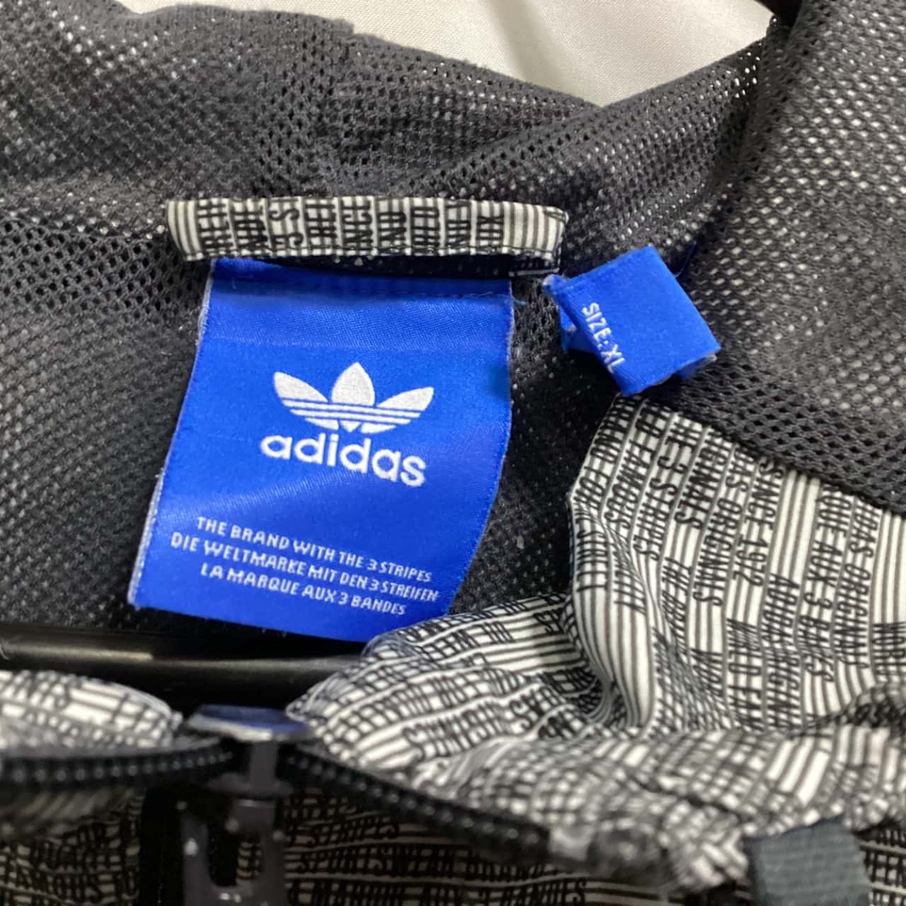 Adidas Mens Size XL Front Zipper Black / Pattern (s)