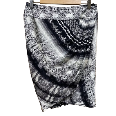 Country Road Black/White Patterned Wrap Skirt Size 12