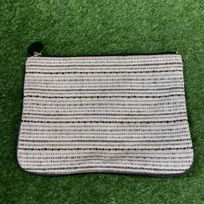 Witchery White And Black Textured Clutch 