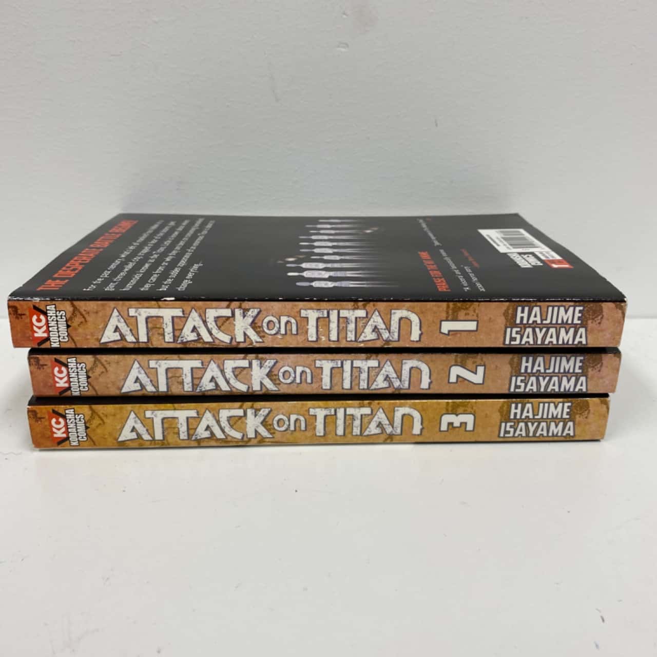 thumbnail image 2 of Attack On Titan 2 By Hajime Isayama – English Paperback (Good Condition, Kodansha USA) 2 of 6