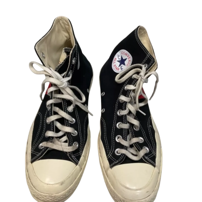Men’s Converse playSize 10  Black  / Red / White high top sneakers