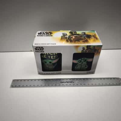 Star Wars The Mandalorian Grogu Baby Yoda Mug & Socks Gift Pack NIB Disney