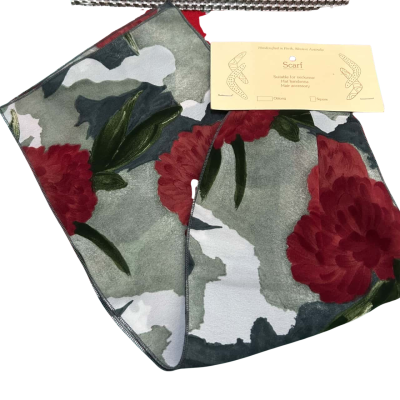 Brand New Women’s Vintage Handcrafted Scarf (B14)