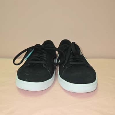 Puma Mens  Size 43 Sneakers Black  / White 