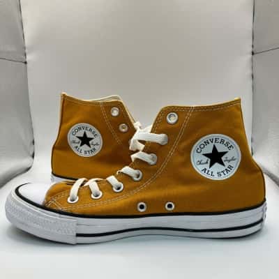 Converse Unisex Shoes Size 6 Mens  / 8 Womens