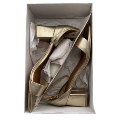 BNIB Wittner Womens Silver Size 40 Heels 