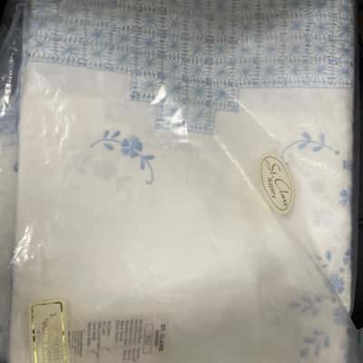 St. Clare Napery Tablecloth Set 