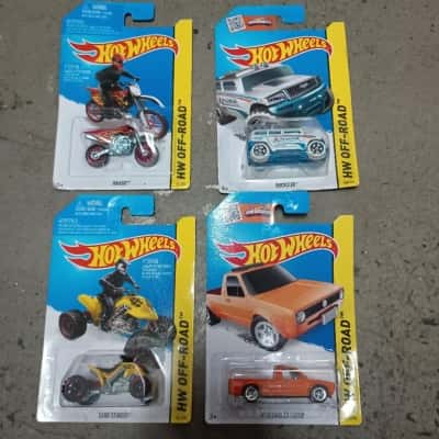 Hot Wheels Off Road x 4