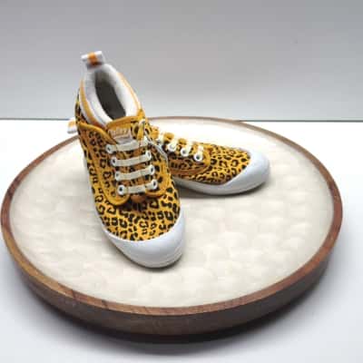 Volley International Leopard Print Canvas Shoes Sneakers US 10 EU 41 AU 9  