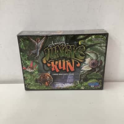 NEW - Amazing Jungle Run Card and Dice Game