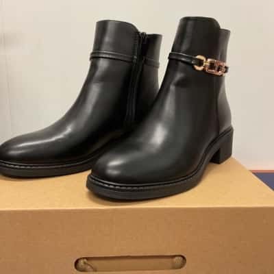 Novo Damour Ankle Boots Size 7